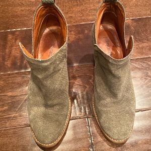 Jeffrey Campbell sz 6.5 ankle boots. Very stylish!